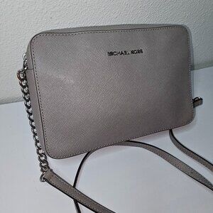 Micheal kors crossbody